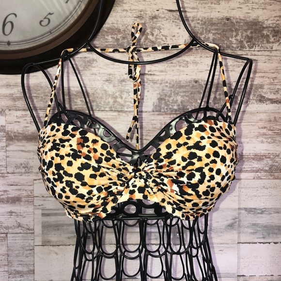 Victoria's Secret Other - Victoria’s Secret leopard print bikini top size 32D animal print vs bikini swim‌